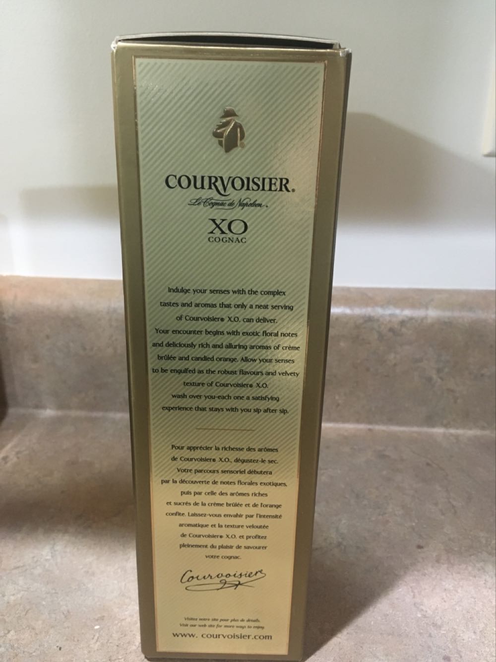 XO Imperial Courvoisier  - Le Cognac de Napoleon (750 mL) alcohol collectible [Barcode 080686965022] - Main Image 4