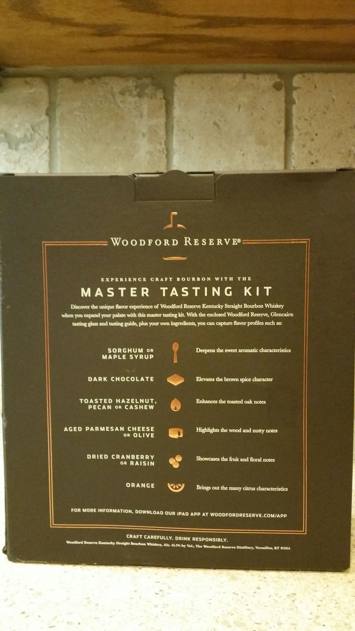 Woodford Reserve Distiller’s Select Limited Edition - Woodford Reserve Distillery (750 mL) alcohol collectible [Barcode 081128201432] - Main Image 2