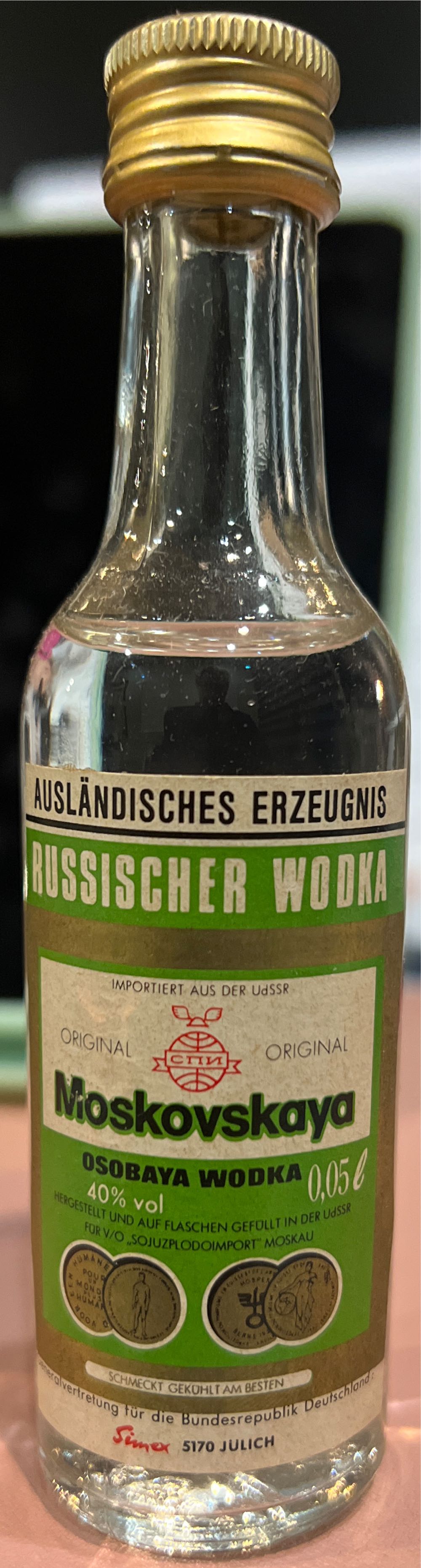 Moskovskaya Vodka - Vao Sojuzplodoimport (1L) alcohol collectible [Barcode 081440001550] - Main Image 4
