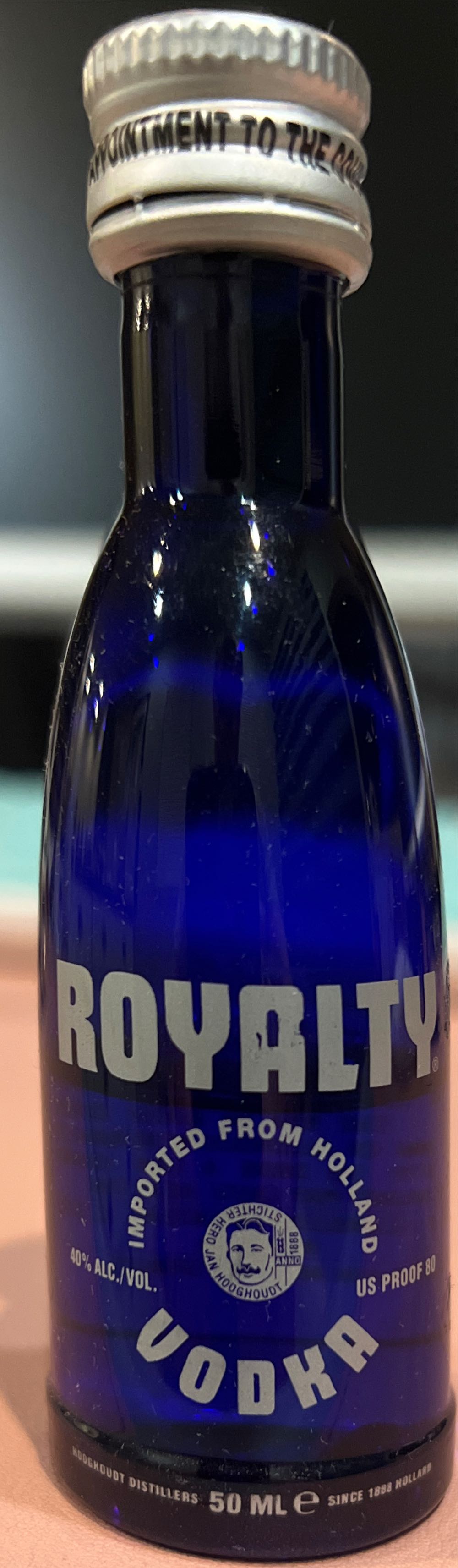 Royalty Vodka - n/a alcohol collectible [Barcode 081440701313] - Main Image 2