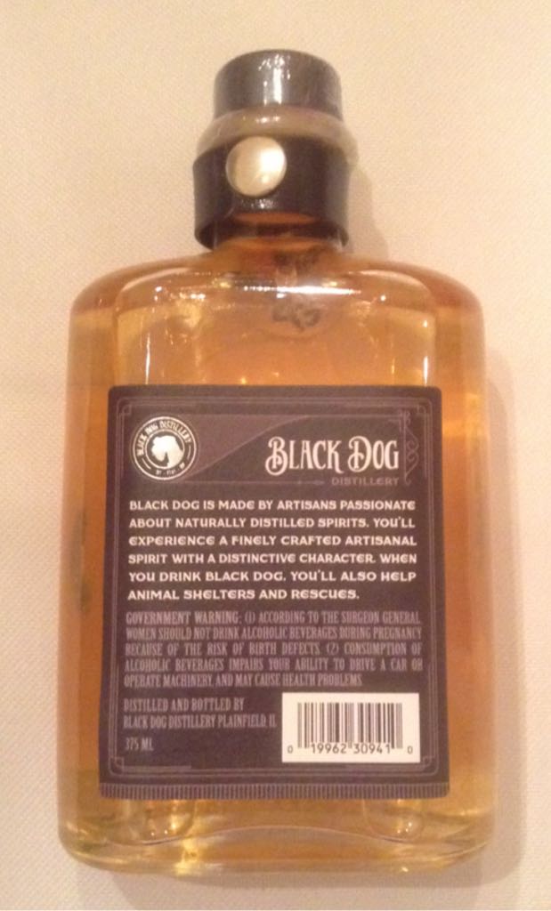 Black Dog Apple Rum - Black Dog Distillery (375 mL) alcohol collectible [Barcode 019962309410] - Main Image 2