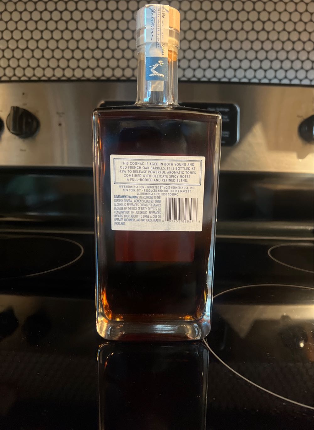 Hennessy Master Blender’s Selection No 1 - Jas Hennessy & Co. (750 mL) alcohol collectible [Barcode 081753828578] - Main Image 4