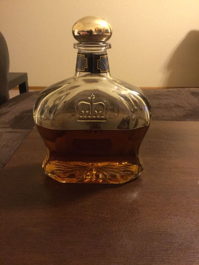 Crown Royal: XO - Crown Royal Company (750 mL) alcohol collectible [Barcode 082000003823] - Main Image 2
