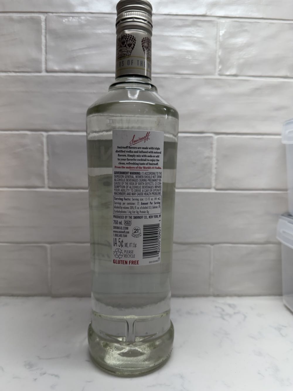 Smirnoff Vanilla Vodka - The Smirnoff Company (750 mL) alcohol collectible [Barcode 082000004011] - Main Image 2