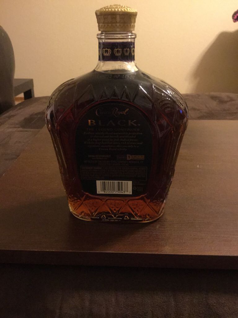 Crown Royal Black - The Crown Royal Co. (750mL) alcohol collectible [Barcode 082000750437] - Main Image 2