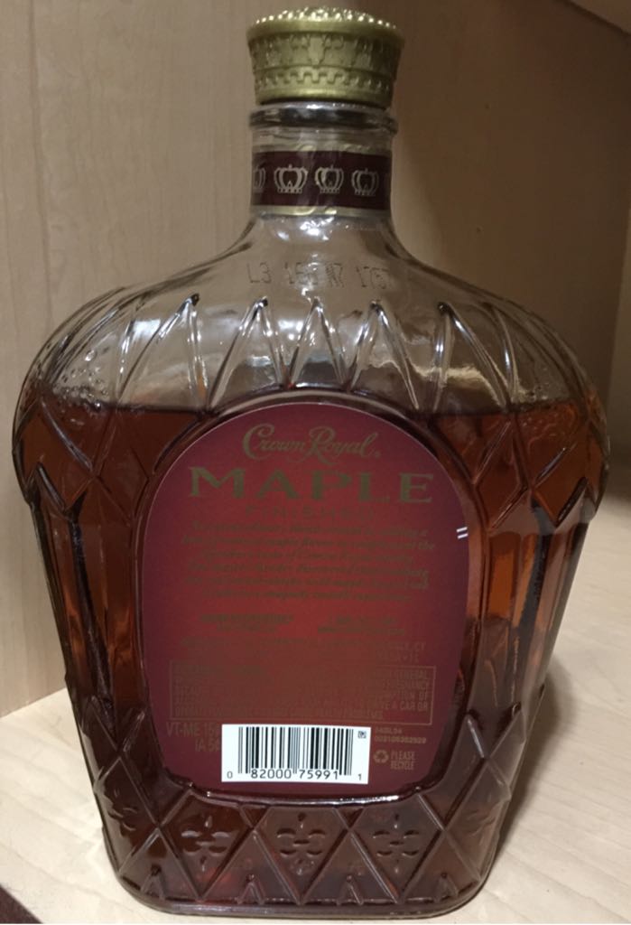 Crown Royal Maple - Crown Royal Distilling Co. (1L) alcohol collectible [Barcode 082000759911] - Main Image 2