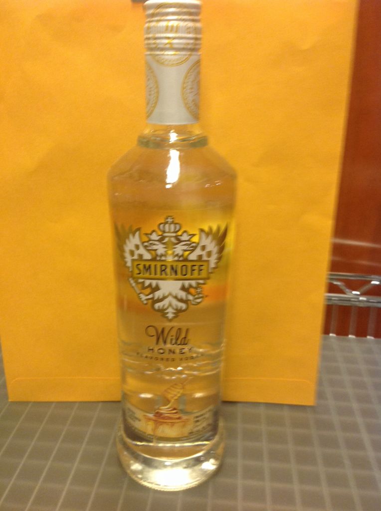 Smirnoff Wild Honey - n/a alcohol collectible [Barcode 082000764700] - Main Image 1