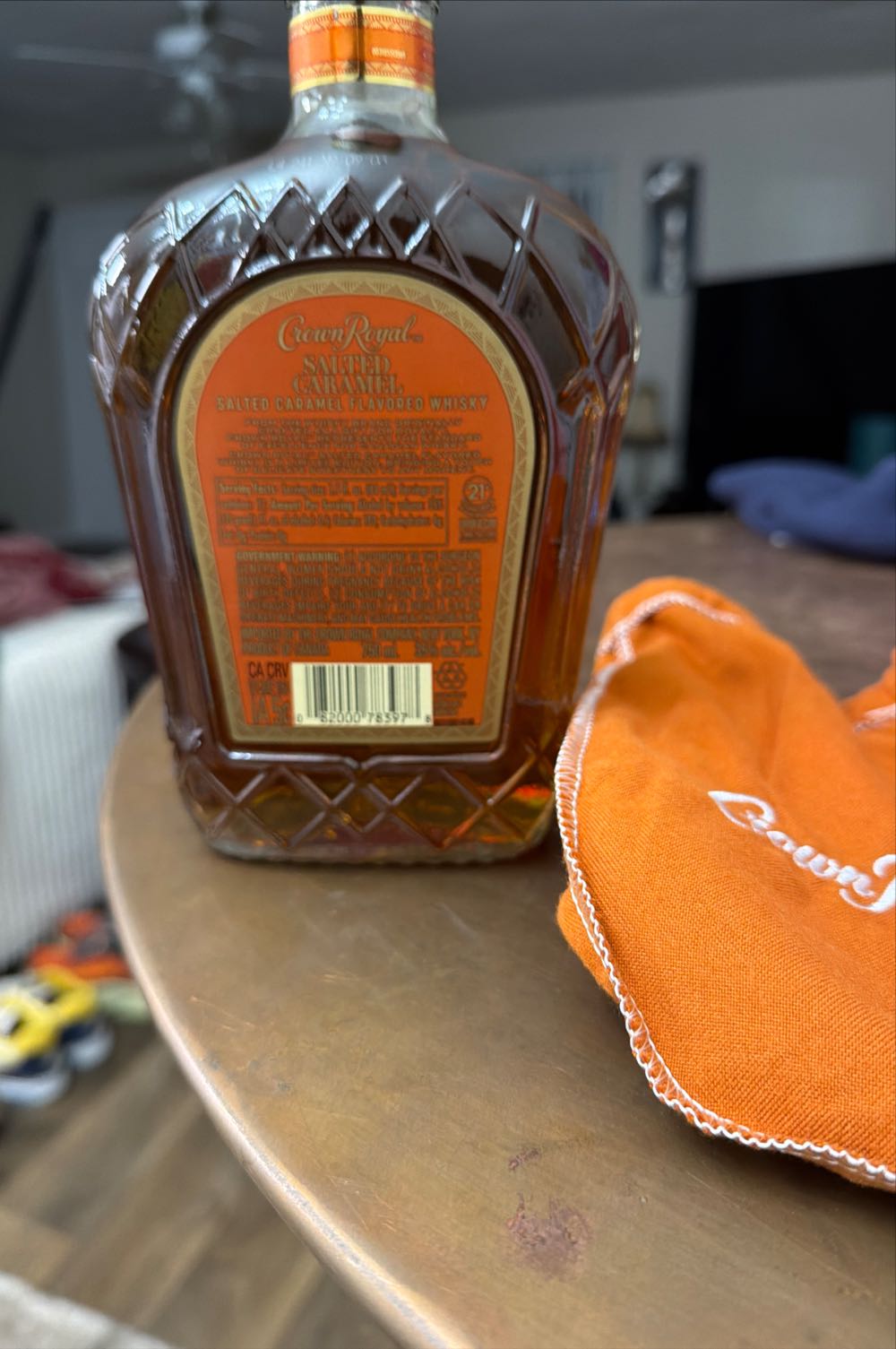 Crown Royal Salted Caramel - Crown Royal (750 mL) alcohol collectible [Barcode 082000783978] - Main Image 4