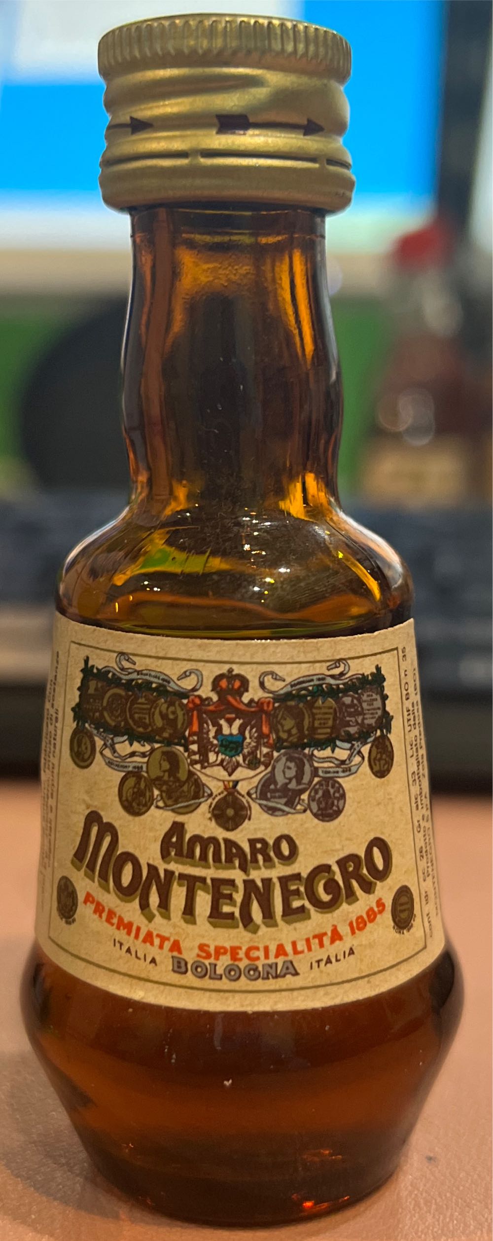 Montenegro Amaro - Fratelli Branca (750 mL) alcohol collectible [Barcode 021893791769] - Main Image 2