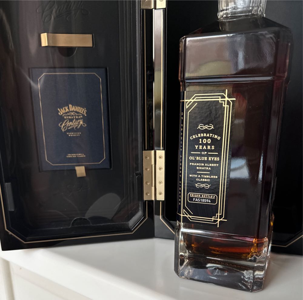 Sinatra Century - Jack Daniels Distillery (1 L) alcohol collectible [Barcode 082184006238] - Main Image 4