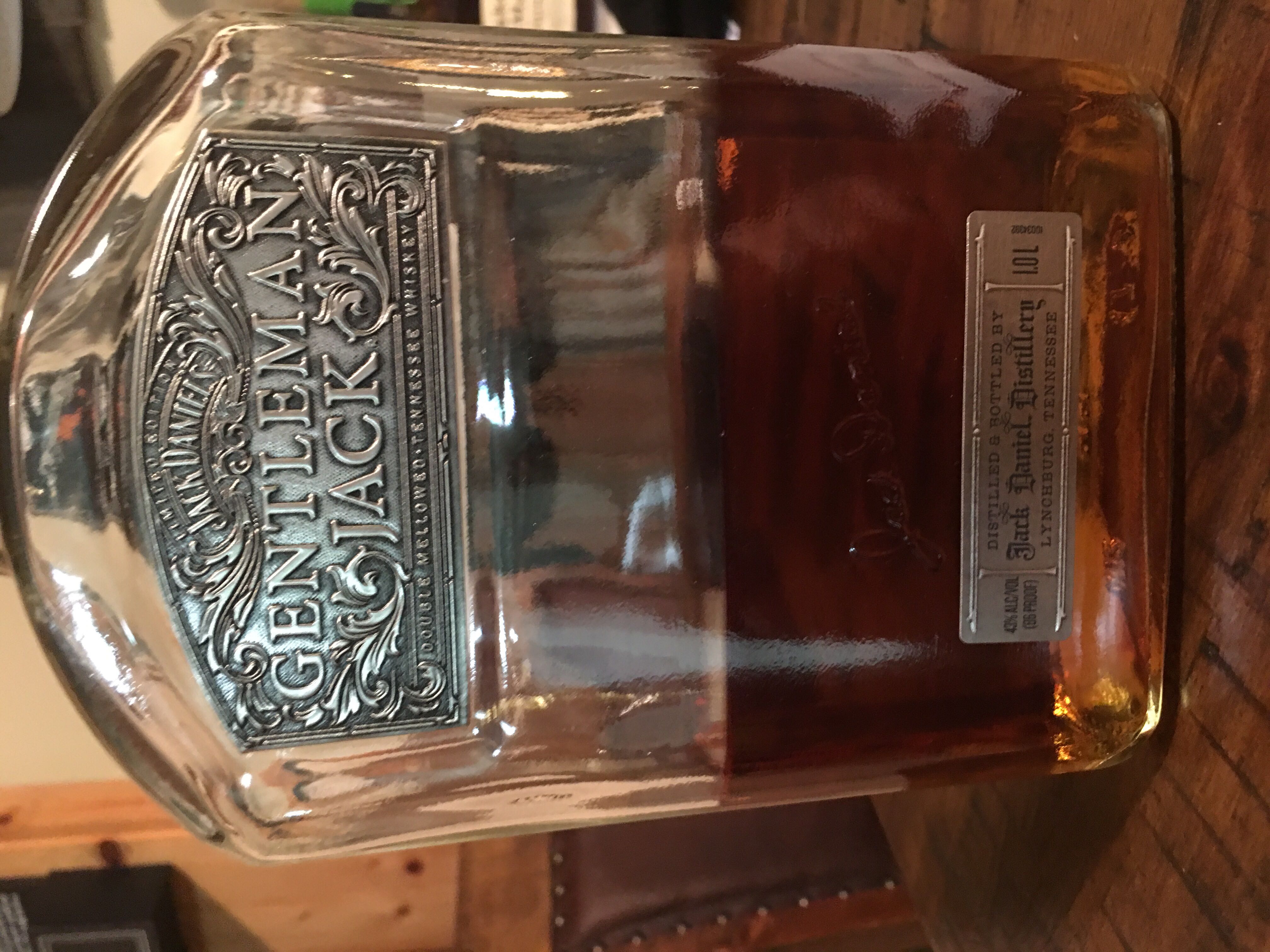 Gentleman Jack - Gen 4 - Jack Daniel Distillery (1.75 L) alcohol collectible [Barcode 082184038741] - Main Image 2