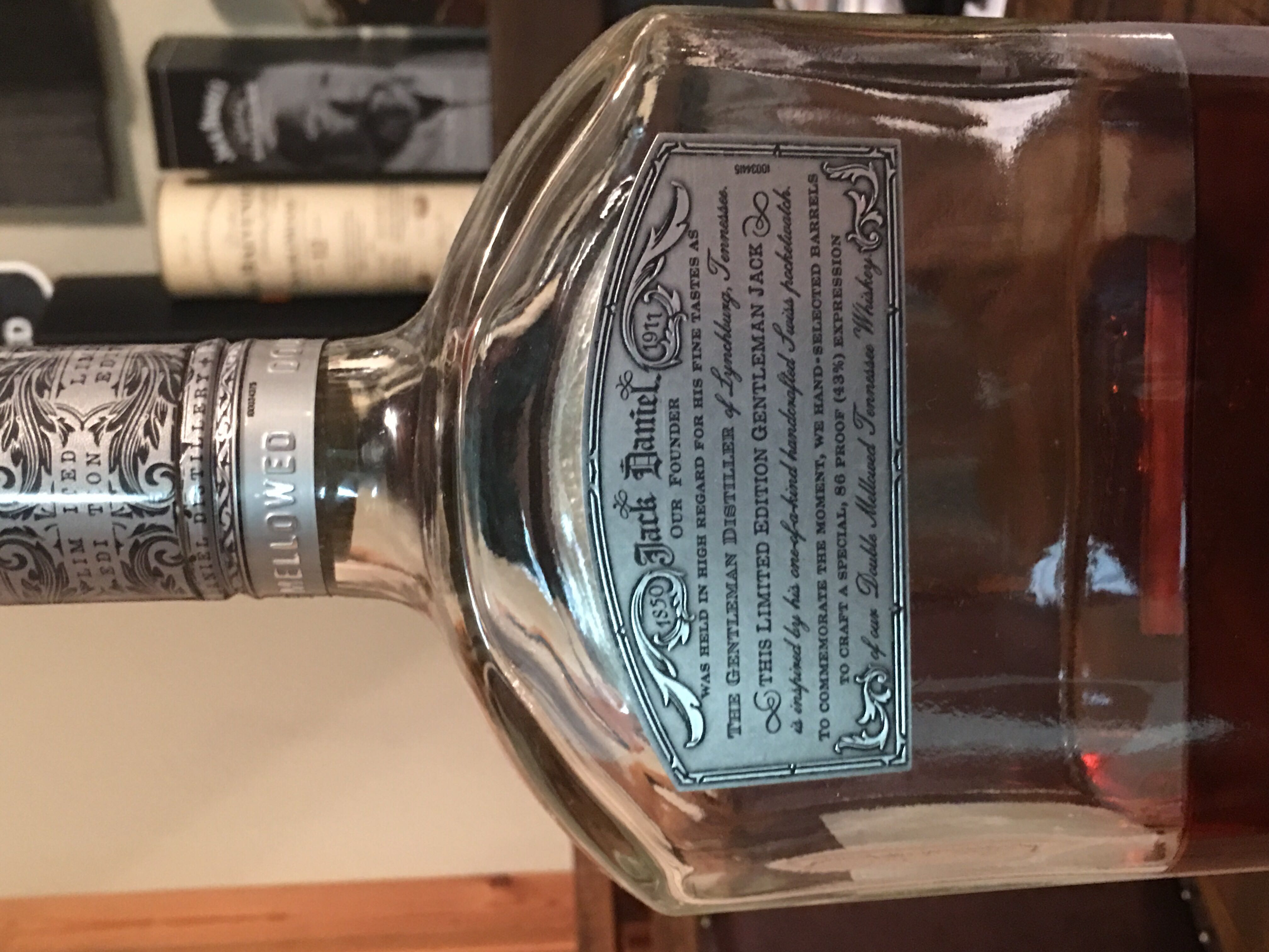 Gentleman Jack - Gen 4 - Jack Daniel Distillery (1.75 L) alcohol collectible [Barcode 082184038741] - Main Image 3