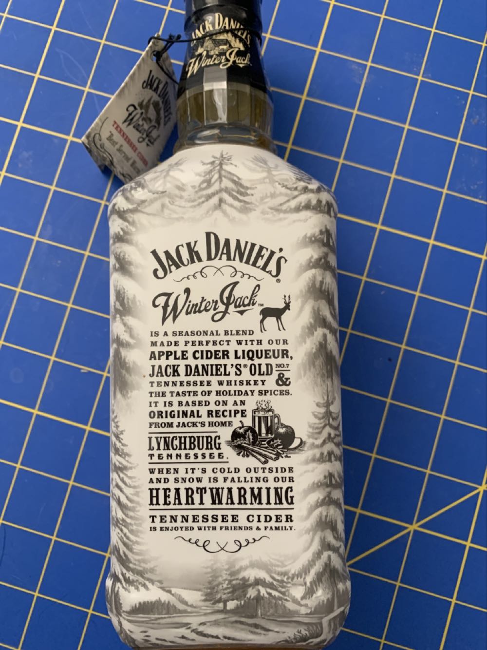 Winterjack Cider - Jack Daniel Distillery (750 mL) alcohol collectible [Barcode 082184056110] - Main Image 4