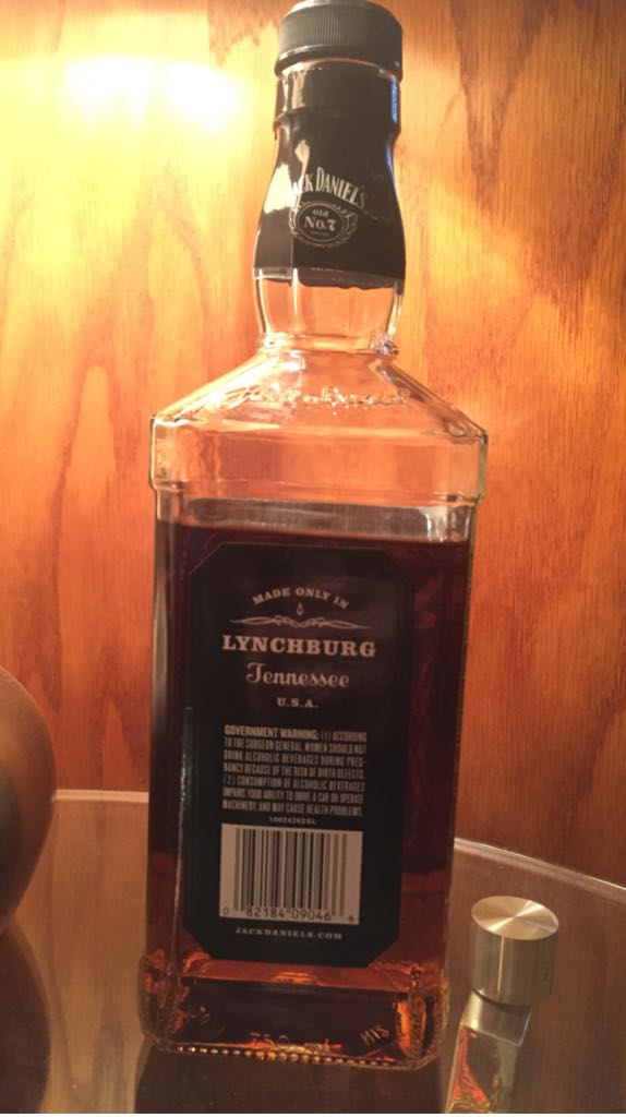 BL Boxed - Jack Daniel‘s Distillery (750 mL) alcohol collectible [Barcode 082184090466] - Main Image 2