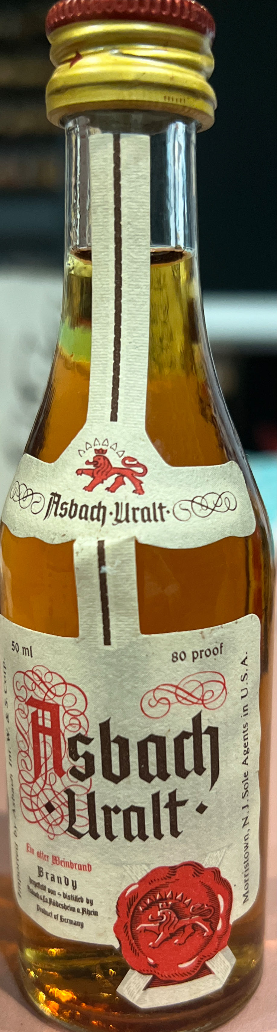 Asbach Uralt 3 Year - Asbach (750 mL) alcohol collectible [Barcode 082496801019] - Main Image 3