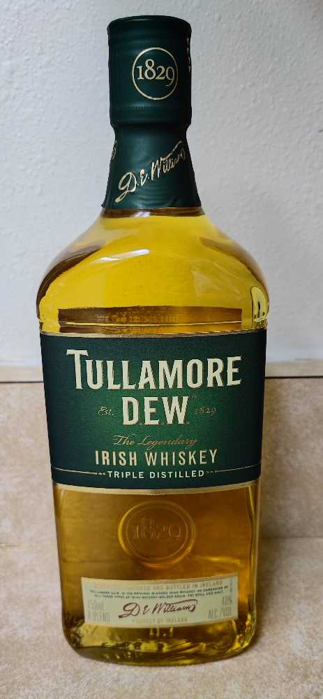 Tullamore Dew - Tullamore DEW Company (750mL) alcohol collectible [Barcode 083664872466] - Main Image 3