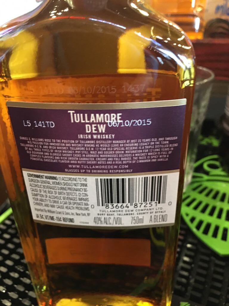 Tullamore Dew 12-Year - Tullamore D.E.W. Company Ltd. (750 mL) alcohol collectible [Barcode 083664872510] - Main Image 2
