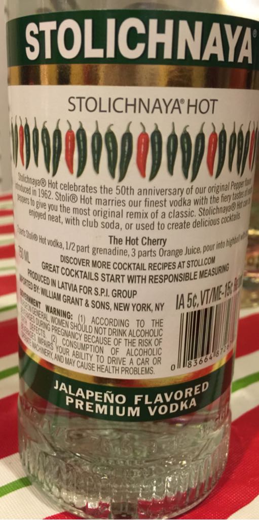 Stoli Hot - Stolichnaya (750 mL) alcohol collectible [Barcode 083664872671] - Main Image 2