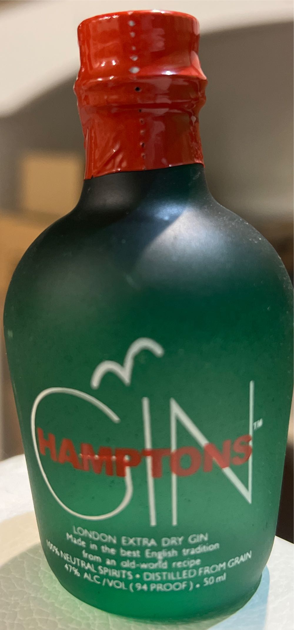 Hamptons - n/a alcohol collectible [Barcode 084279916620] - Main Image 2