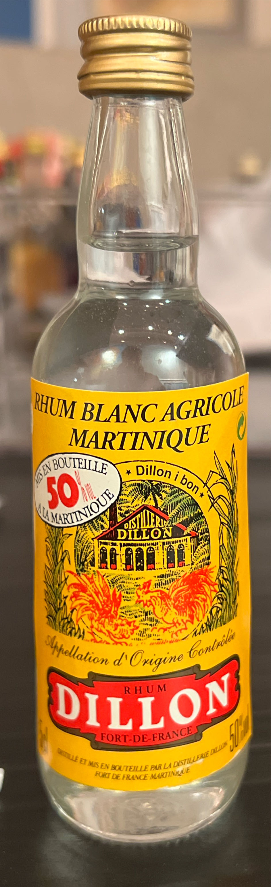 Dillon - Dillon’s Distillery (50 mL) alcohol collectible [Barcode 084279985305] - Main Image 2