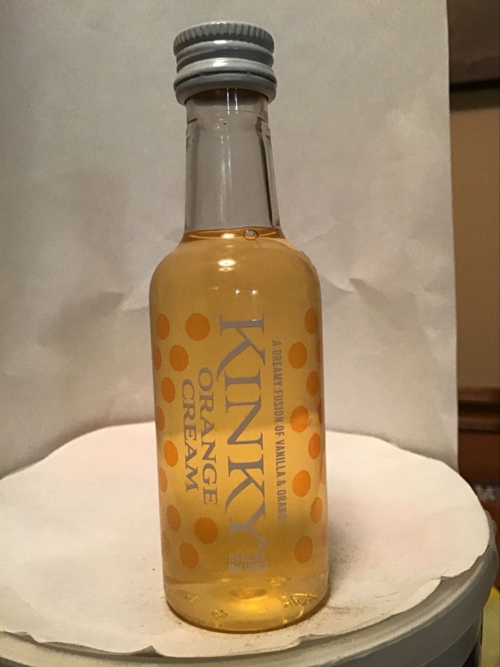 Kinky Gold & Orange Cream - Kinky Liqueur Company (50mL) alcohol collectible [Barcode 084279994093] - Main Image 2