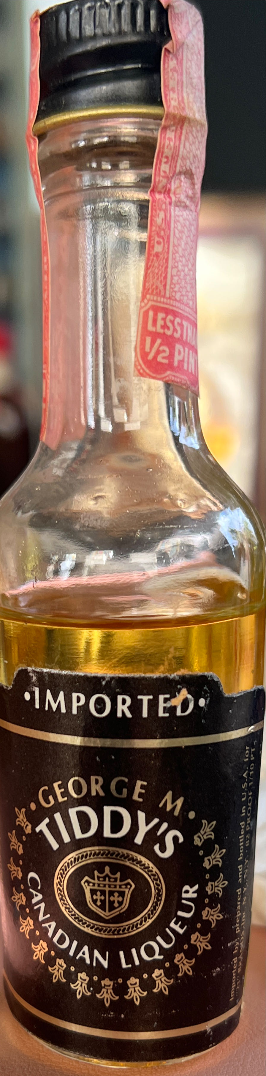 George M. Tiddy’s Canadian Liqueur  - Mohawk Distilled Products (750 mL) alcohol collectible [Barcode 085916058925] - Main Image 2