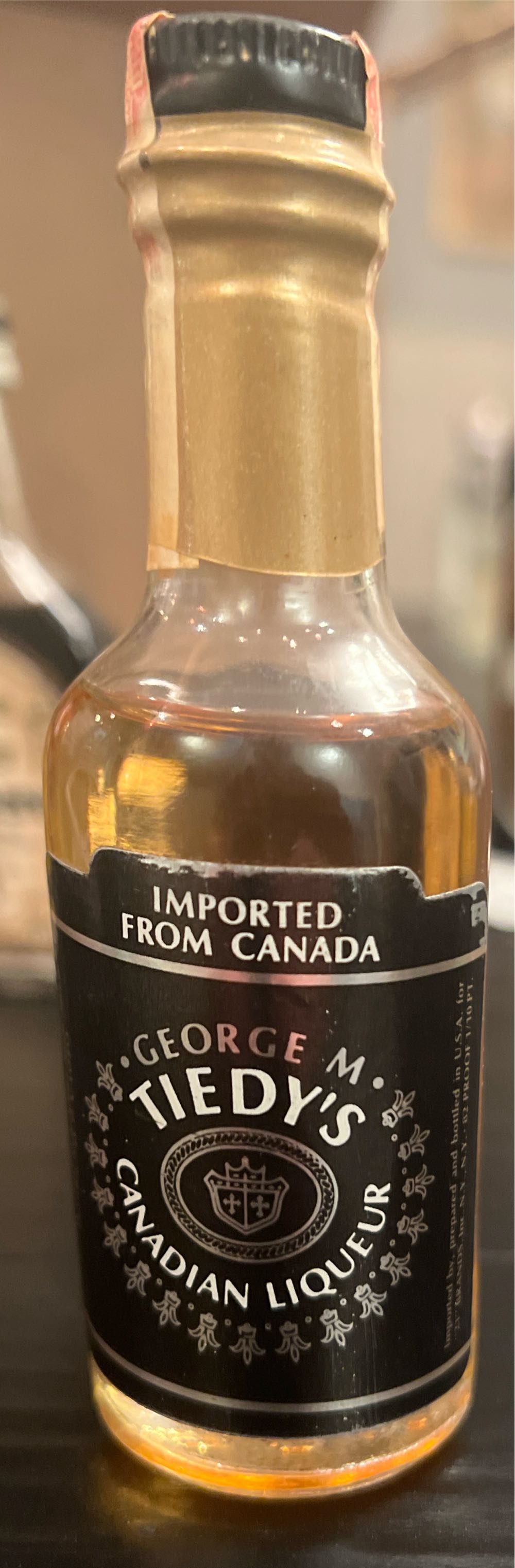 George M. Tiddy’s Canadian Liqueur  - Mohawk Distilled Products (750 mL) alcohol collectible [Barcode 085916058925] - Main Image 3