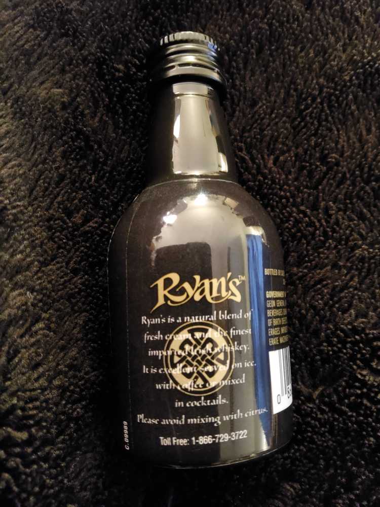 Ryans Irish Style Cream Liqueur - Sazerac Company (50mL) alcohol collectible [Barcode 086024000233] - Main Image 2