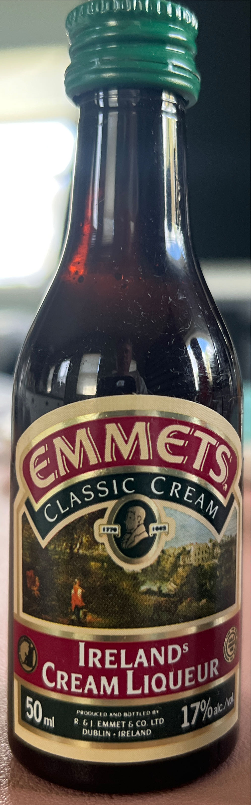 Emmett Irish Liquor  - R&J Emmet & Company alcohol collectible [Barcode 086767240026] - Main Image 3