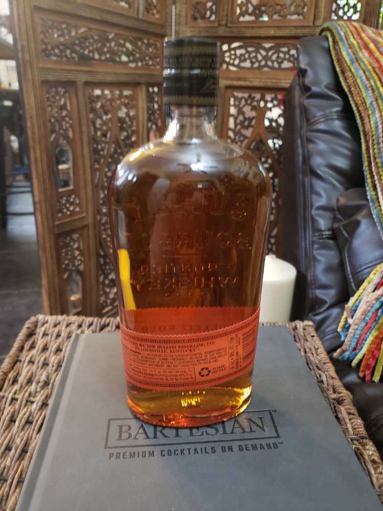 Bulliet Bourbon (Hand Made) - The Bulleit Distilling Co. (750 mL) alcohol collectible [Barcode 087000005525] - Main Image 3
