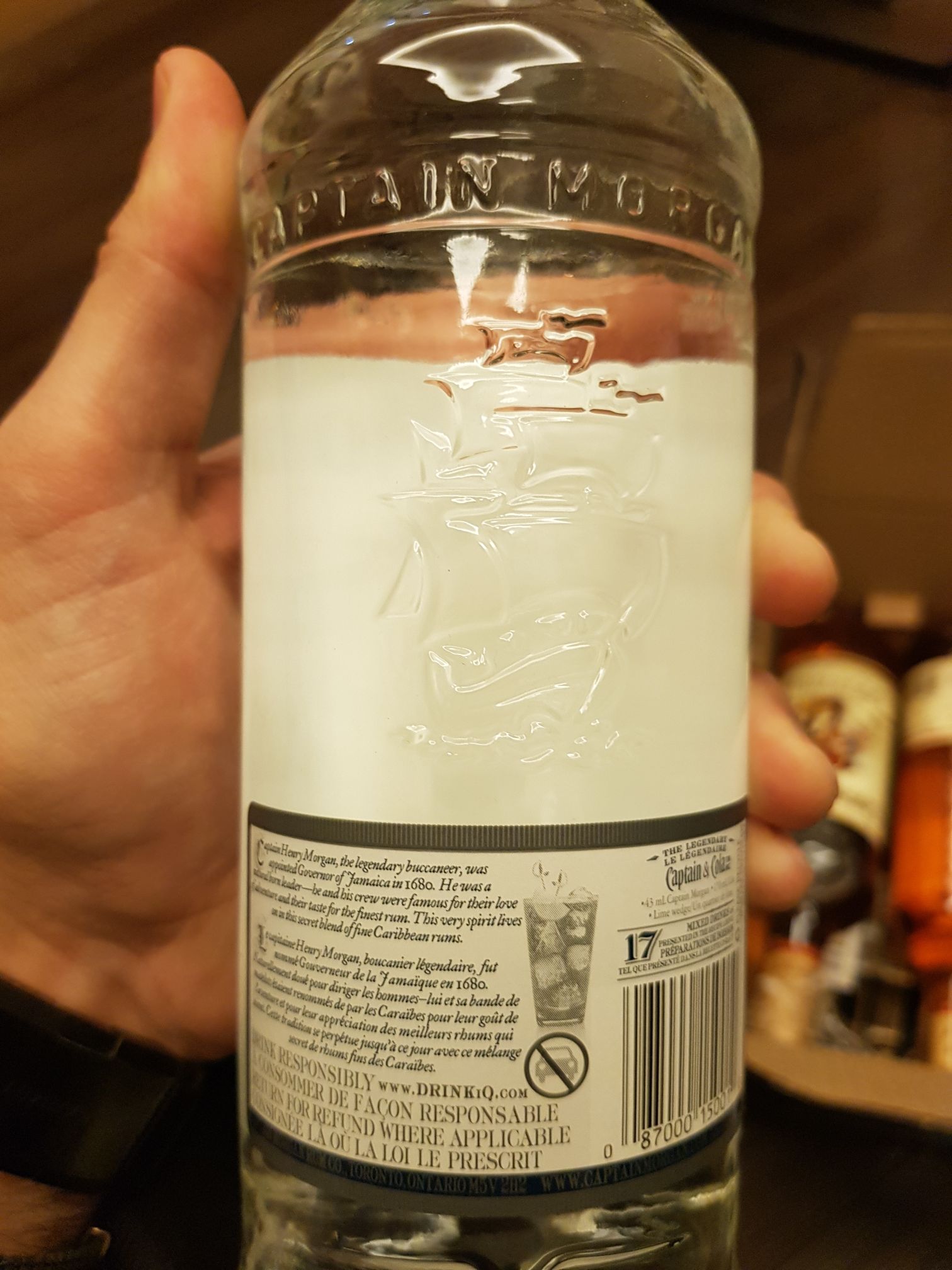 captain Morgan white rum - Captain Morgan Rum Co. (750 mL) alcohol collectible [Barcode 087000150010] - Main Image 2