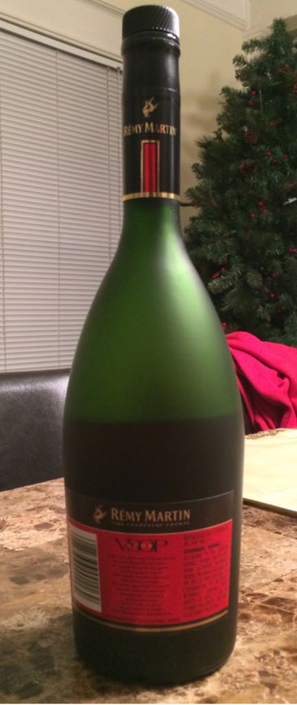 Rémy Martin Fine Champagne Cognac VSOP - CLS Remy Cointreau (750 mL) alcohol collectible [Barcode 087236001162] - Main Image 2
