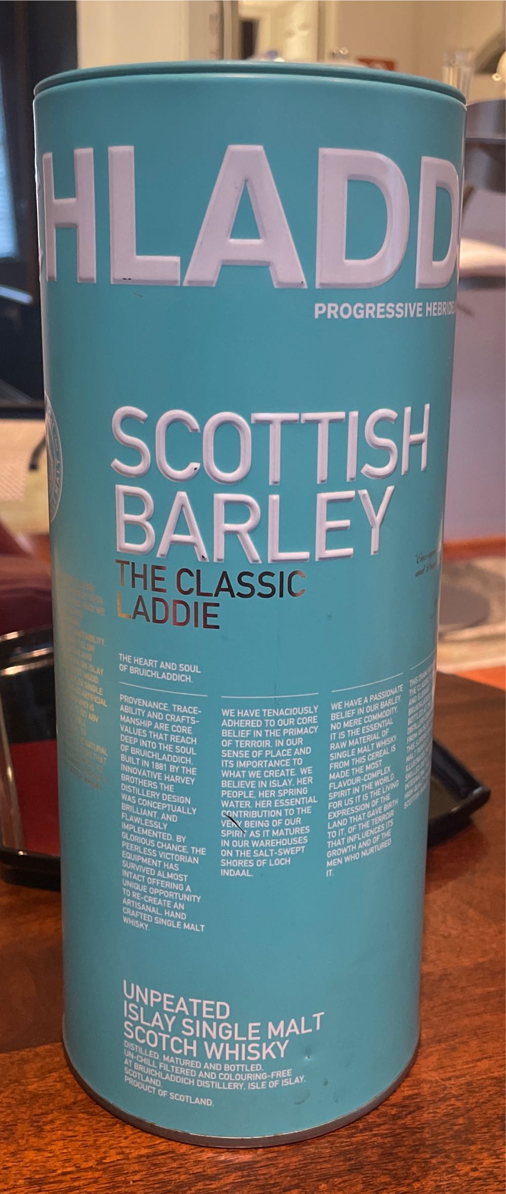 Bruichladdich Classic Laddie - Bruichladdich Distillery (750 mL) alcohol collectible [Barcode 087236700386] - Main Image 4