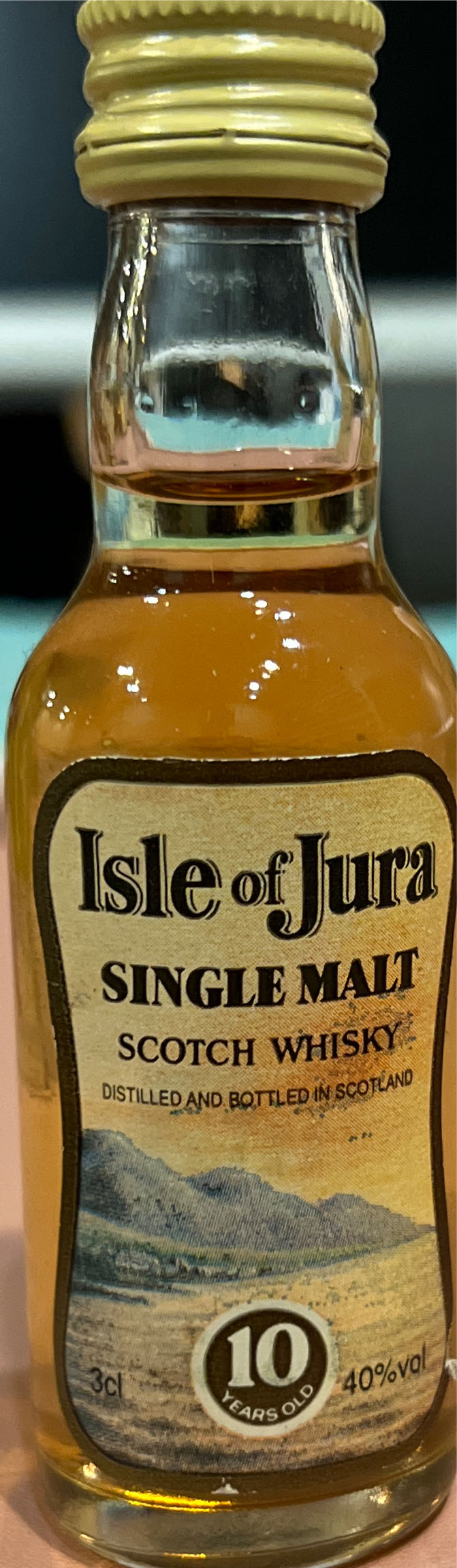 isle of Jura single Malt - Jura Distillery (750 mL) alcohol collectible [Barcode 08760487] - Main Image 3
