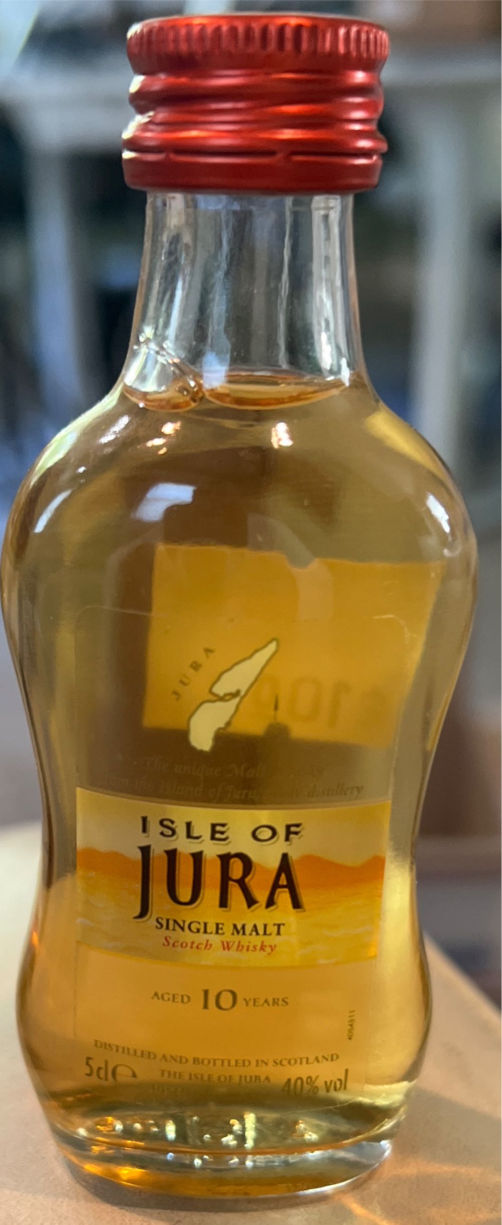 isle of Jura single Malt - Jura Distillery (750 mL) alcohol collectible [Barcode 08760487] - Main Image 4