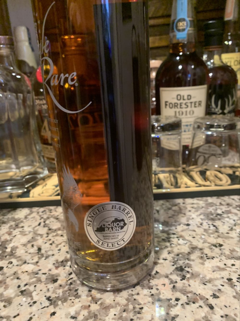 Eagle Rare 1.75L - Buffalo Trace Distillery (1.75L) alcohol collectible [Barcode 088004021368] - Main Image 2