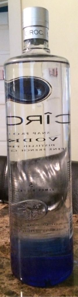 Ciroc Snap Frost - Ciroc Distilling Company (50 mL) alcohol collectible [Barcode 088076162648] - Main Image 2