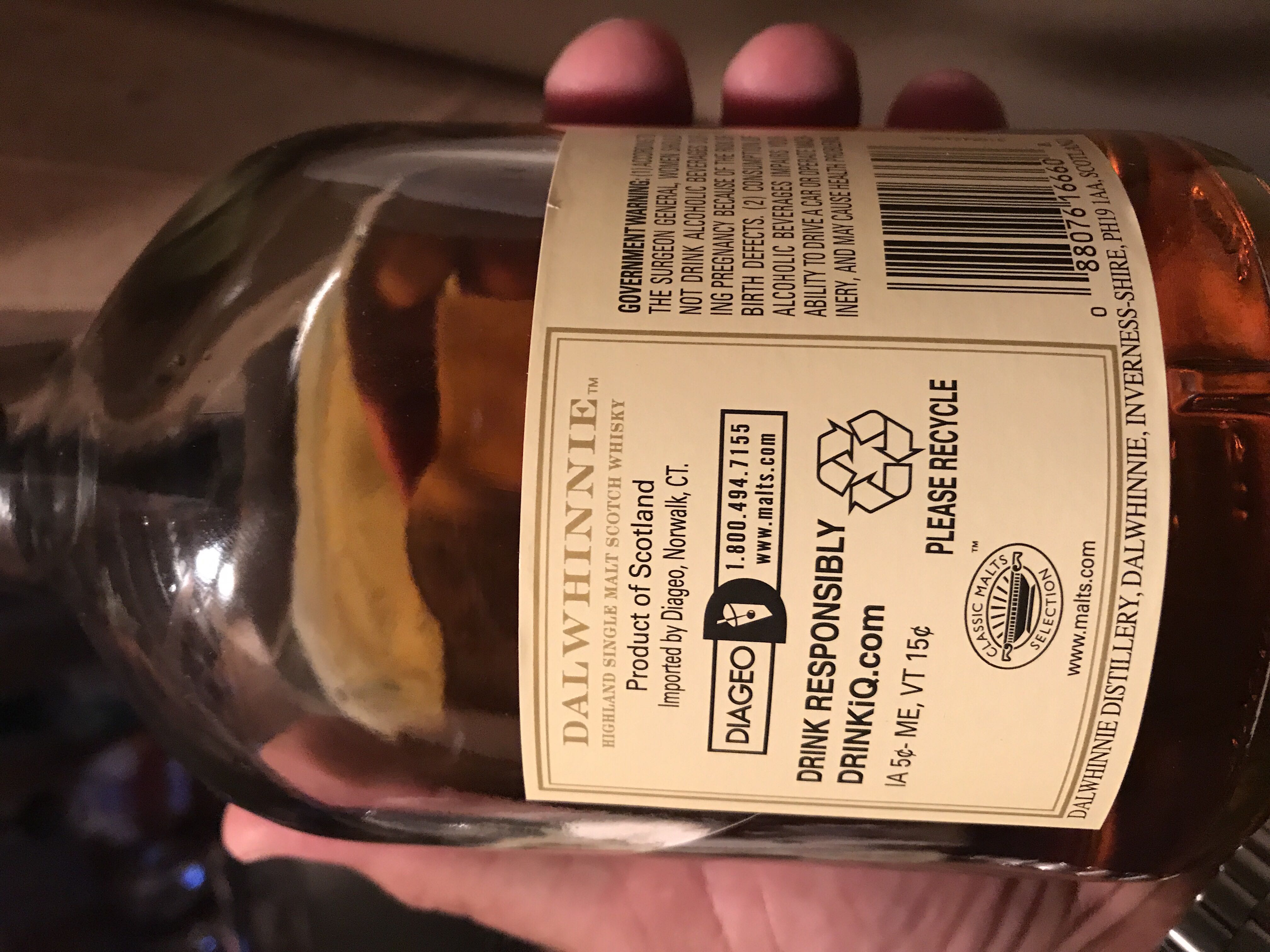 Dalwhinnie Distiller’s Edition  - The Dalwhinnie Distillery (750 mL) alcohol collectible [Barcode 088076166608] - Main Image 2