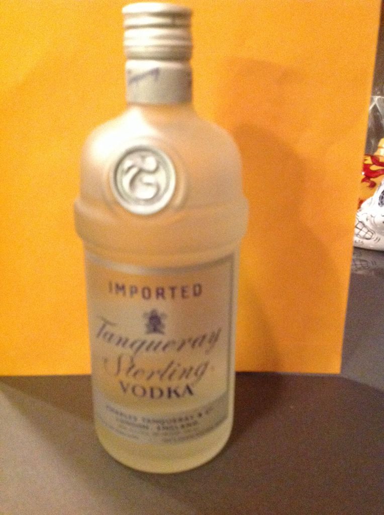 Stolichnaya Vodka Gold700ml 40% Vol.