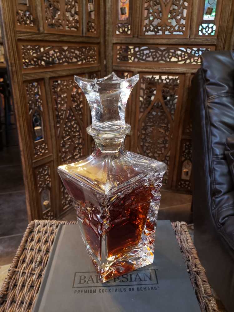Hennessy 1.75L - James Hennessy & Co. (1.75 L) alcohol collectible [Barcode 088110150587] - Main Image 2