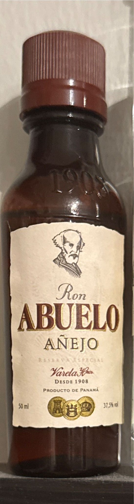 Ron Abuelo - Varela Hnos (50 mL) alcohol collectible [Barcode 088291100050] - Main Image 3