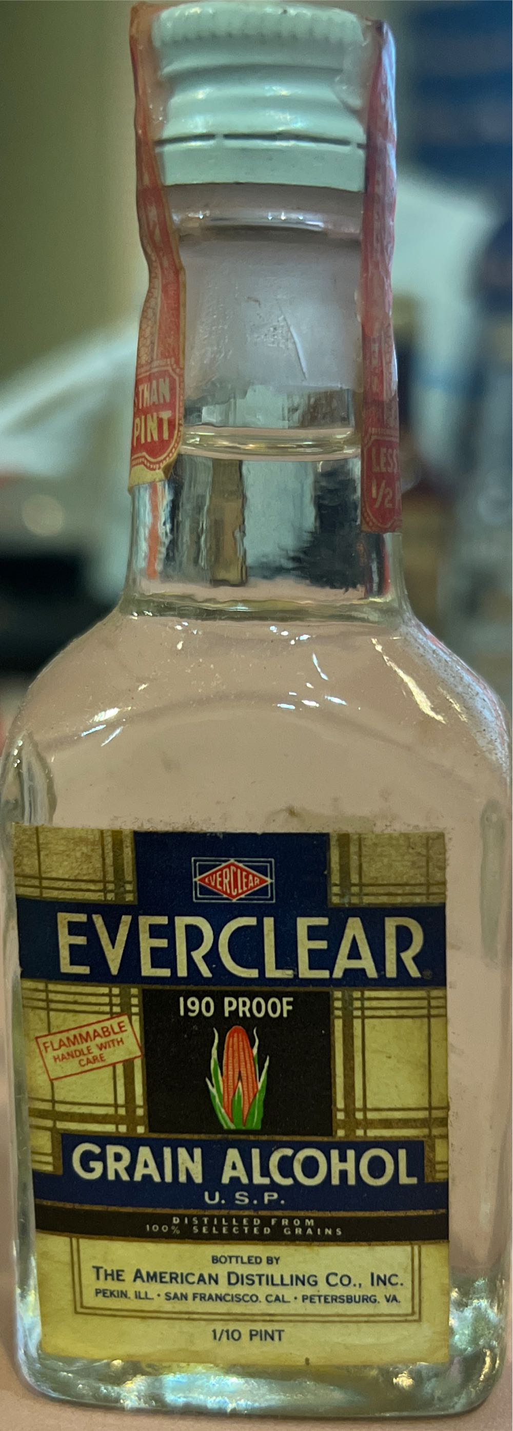 Everclear Grain Alcohol  - Luxco, Inc. (200 mL) alcohol collectible [Barcode 088352100050] - Main Image 3