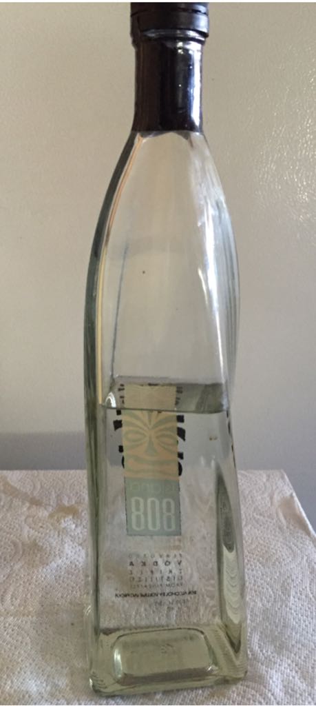 Pineapple Orange Guava Vodka - Island 808 (750 mL) alcohol collectible [Barcode 089105010121] - Main Image 2