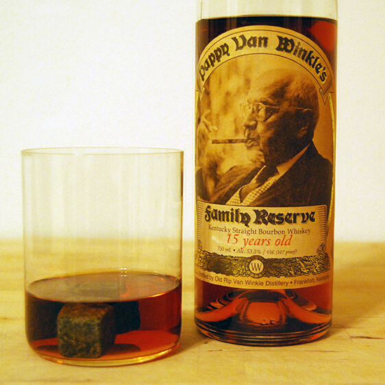 Pappy Van Winkle 15 Year (2012) - Old Rip Van Winkle Distillery (750 mL) alcohol collectible [Barcode 089319123723] - Main Image 2