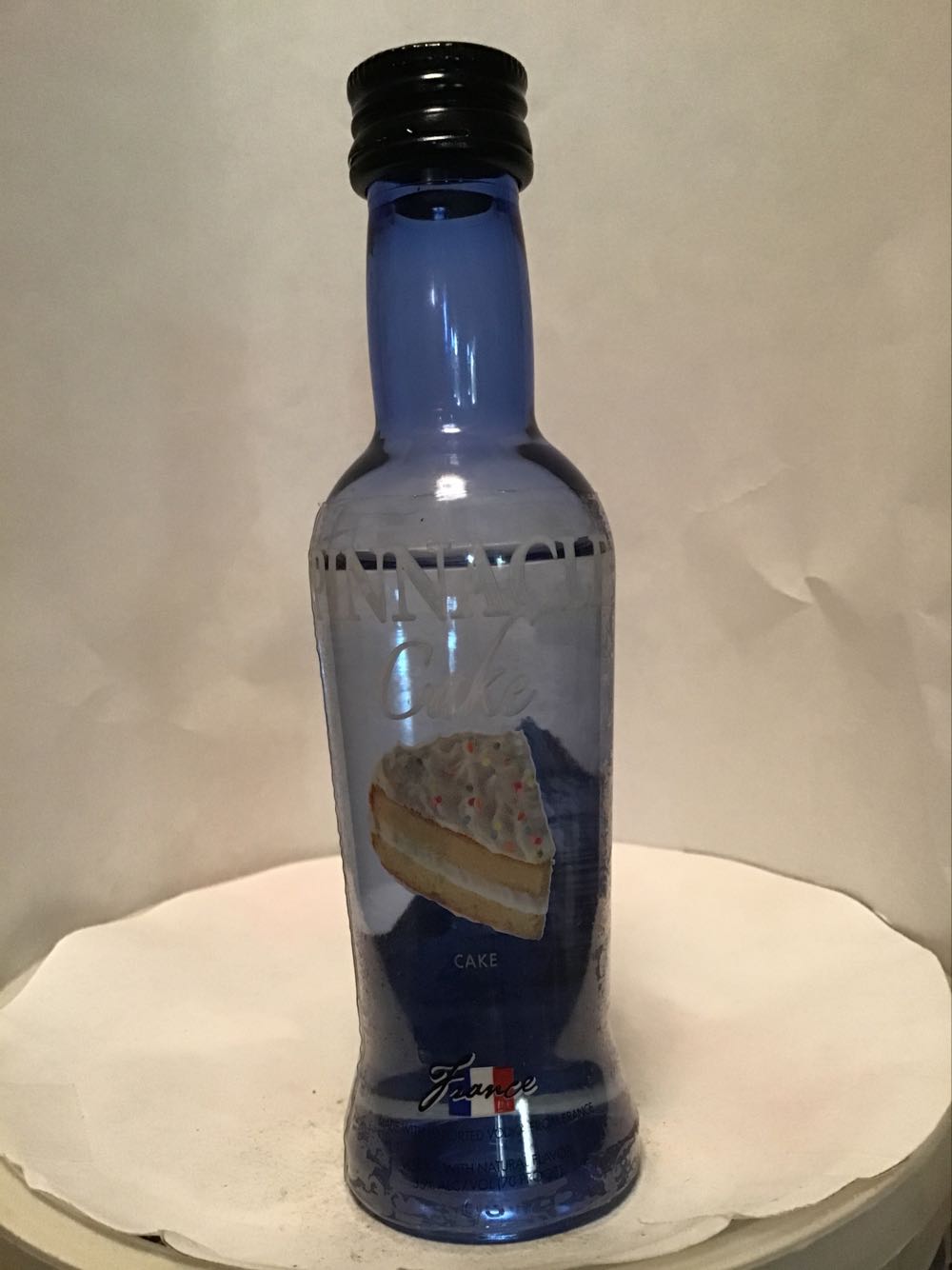 Swedish Fish (Gummy) Vodka - Pinnacle (750 mL) alcohol collectible [Barcode 089708467100] - Main Image 2