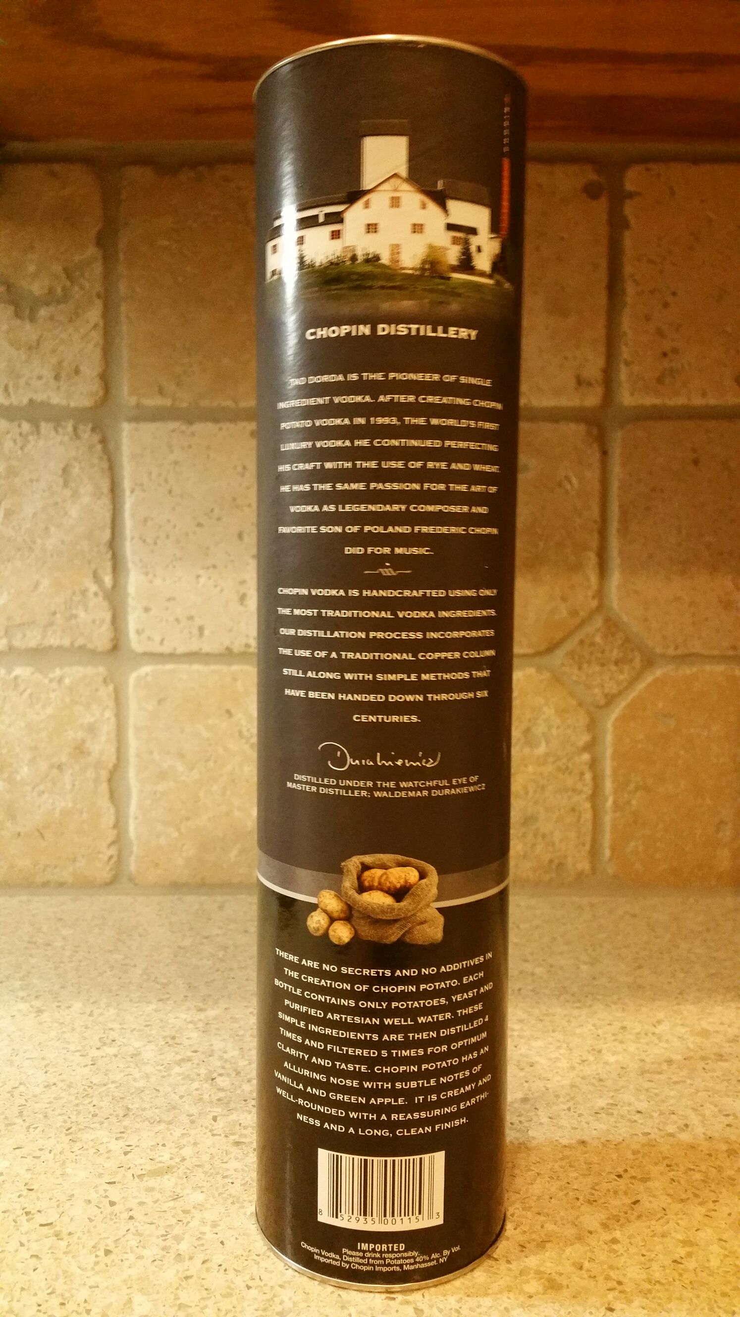 Chopin Potato Vodka - Chopin (750 mL) alcohol collectible [Barcode 252935007153] - Main Image 2