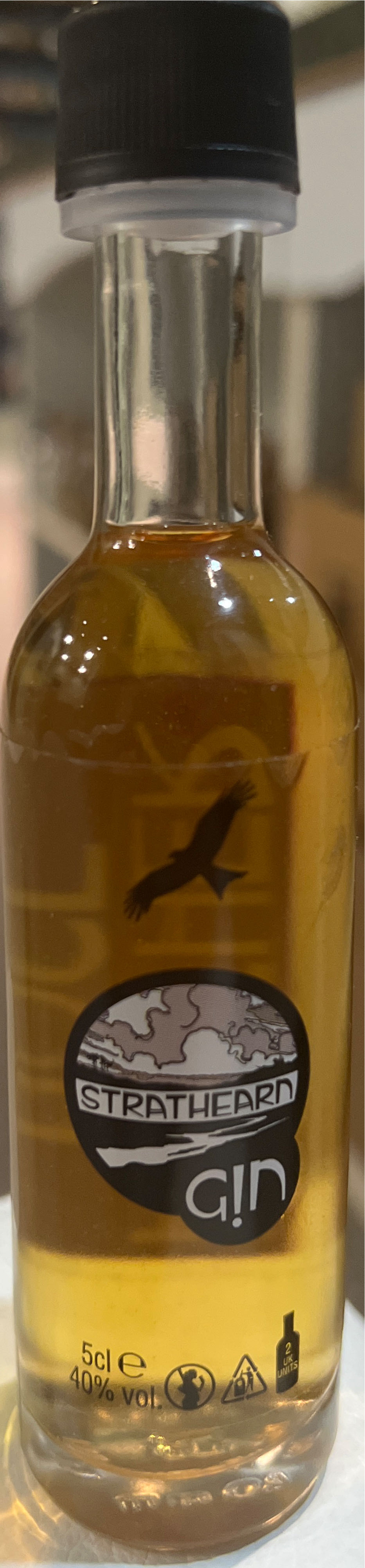 Strathearn - Heather Rose Gin (Distillery Strength) - Strathearn Distillery (500 mL) alcohol collectible [Barcode 27771570] - Main Image 2