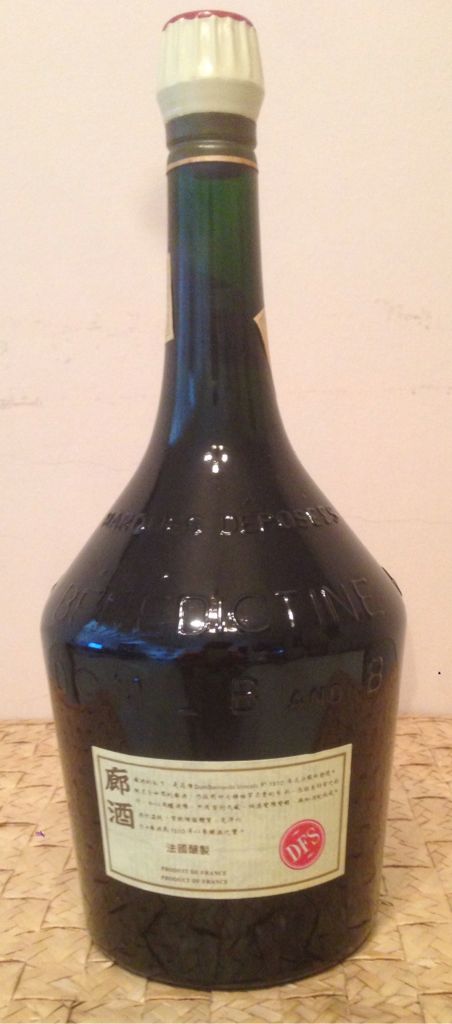 D.O.M. Benedictine - Benedictine (1L) alcohol collectible [Barcode 3035551321004] - Main Image 2