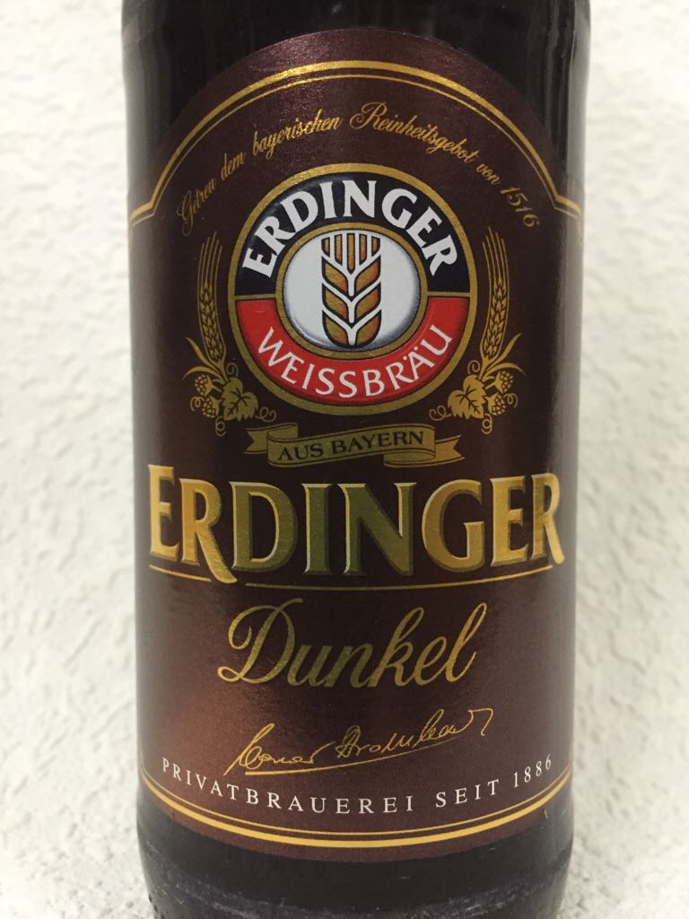 Erdinger - Dunkel  - Privatbrauerei Erdinger Weißbräu (500 mL) alcohol collectible [Barcode 4002103000037] - Main Image 2