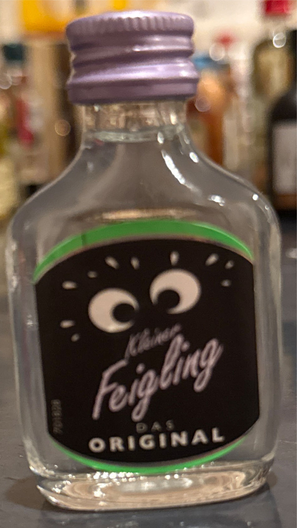 Kleiner Feigling - Waldemar Behn GmbH & Co. (700ml) alcohol collectible [Barcode 4004752201254] - Main Image 3